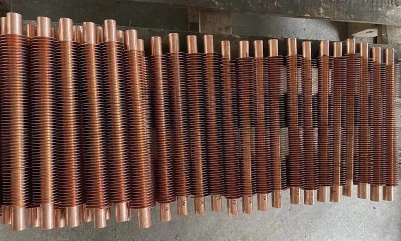 Ảnh hưởng của nhiệt độ và áp suất nước đến hiệu suất của ống đồng tản nhiệt nước